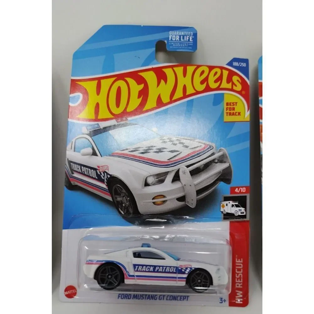 Hot Wheels Rescue lot of 5 EMS Ambulance Track Patrol EMS Fast Car and more more